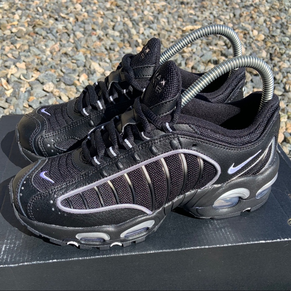 SOLD Nike Air Max Tail Wind IV size 5Y running